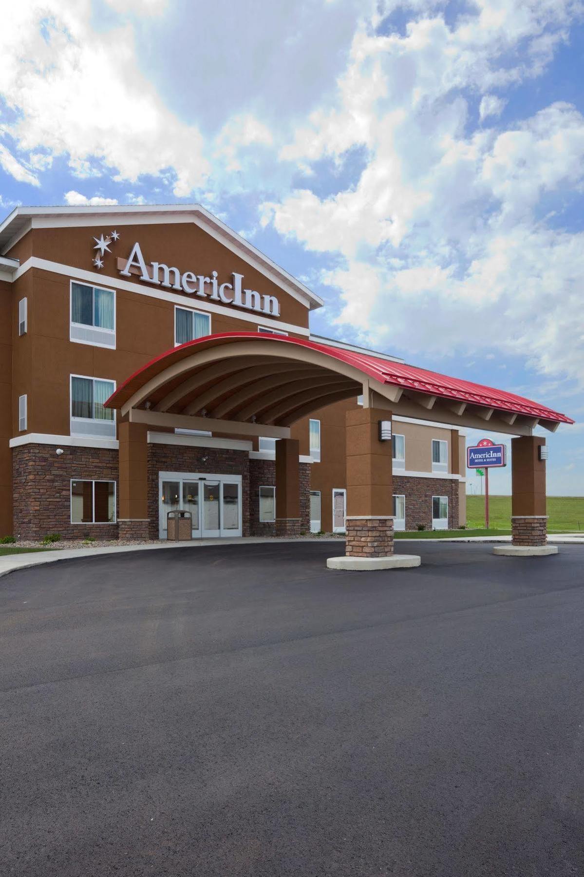 Americinn By Wyndham Hartford Sd Exterior foto
